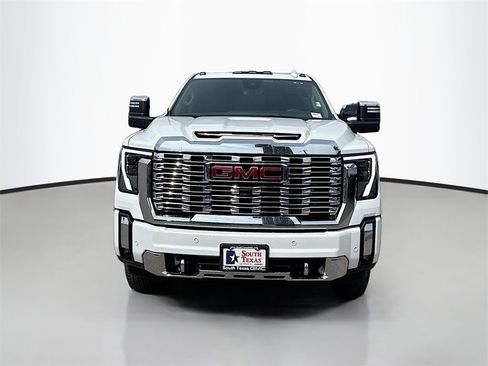 Used 2025 GMC Sierra 3500 Denali w/ Denali Reserve Package image 2
