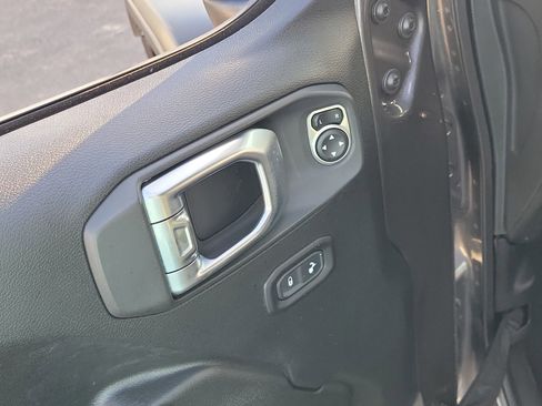 Used 2020 Jeep Wrangler Unlimited Sport S w/ Sun And Sound Package AWD/4WD image 21