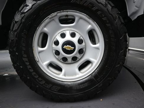 Used 2024 Chevrolet Silverado 2500 W/T w/ WT Convenience Package AWD/4WD image 10