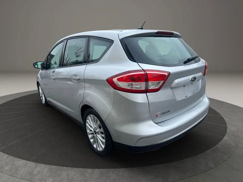 Used 2017 Ford C-MAX SE w/ Equipment Group 202A FWD image 7