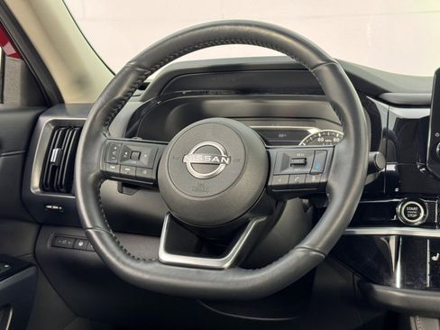 Used 2022 Nissan Pathfinder SL w/ Lighting Package (N92) image 18