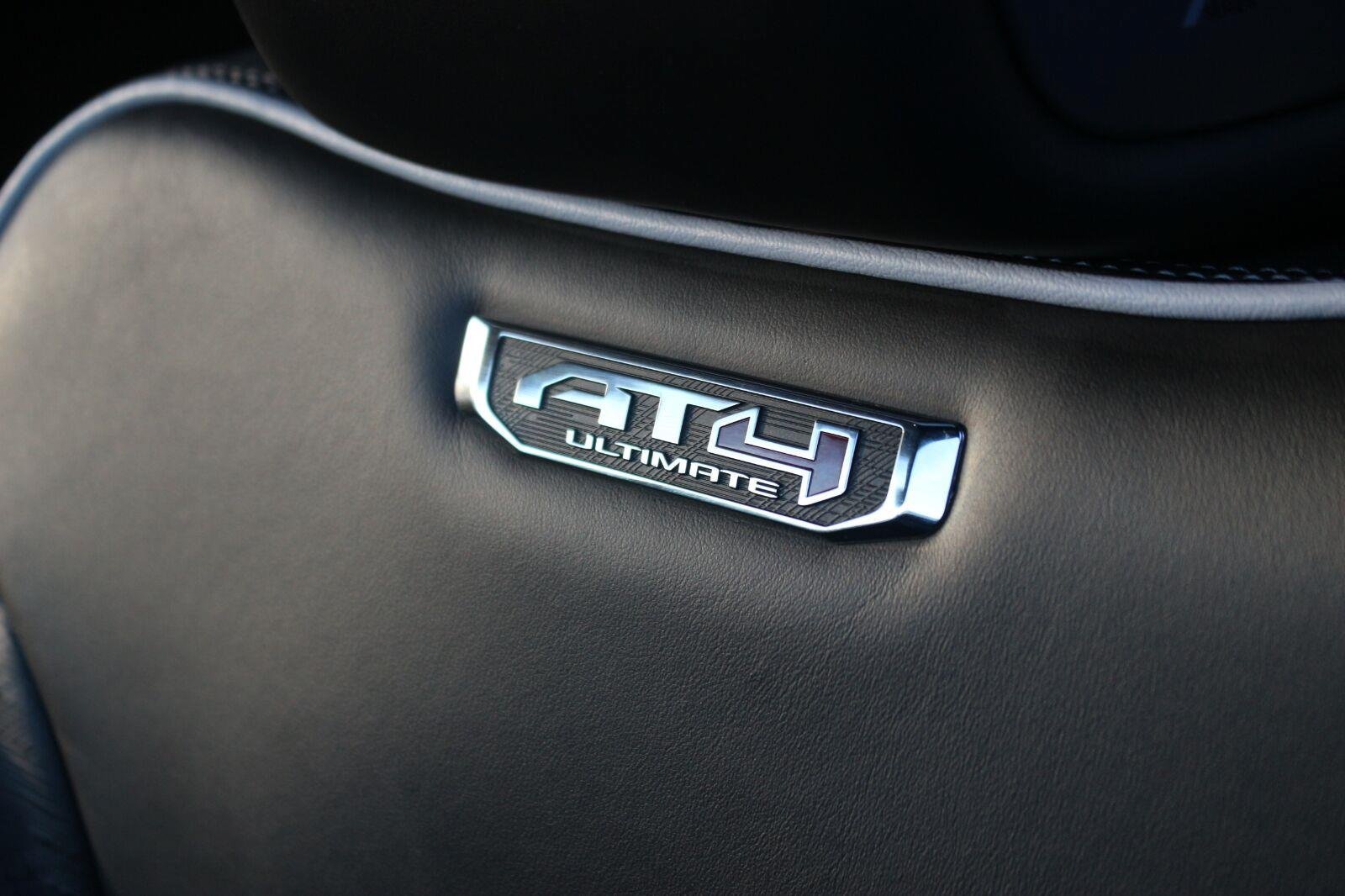 Used 2025 GMC Yukon AT4 Ultimate AWD/4WD image 18