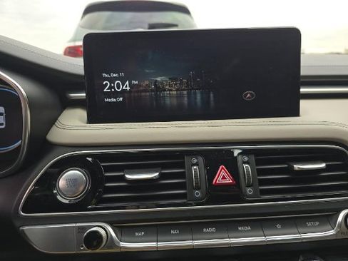 Used 2022 Genesis G70 3.3T w/ Sport Prestige Package image 6