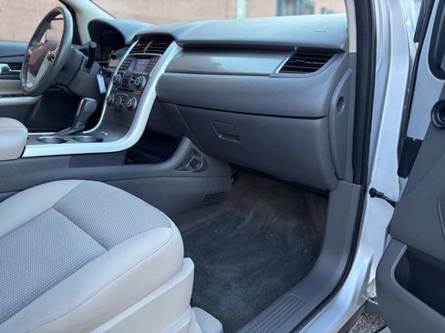 Used 2013 Ford Edge SEL FWD image 10
