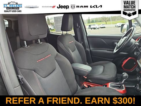 Used 2018 Jeep Renegade Trailhawk w/ UConnect 8.4 Nav Group image 32