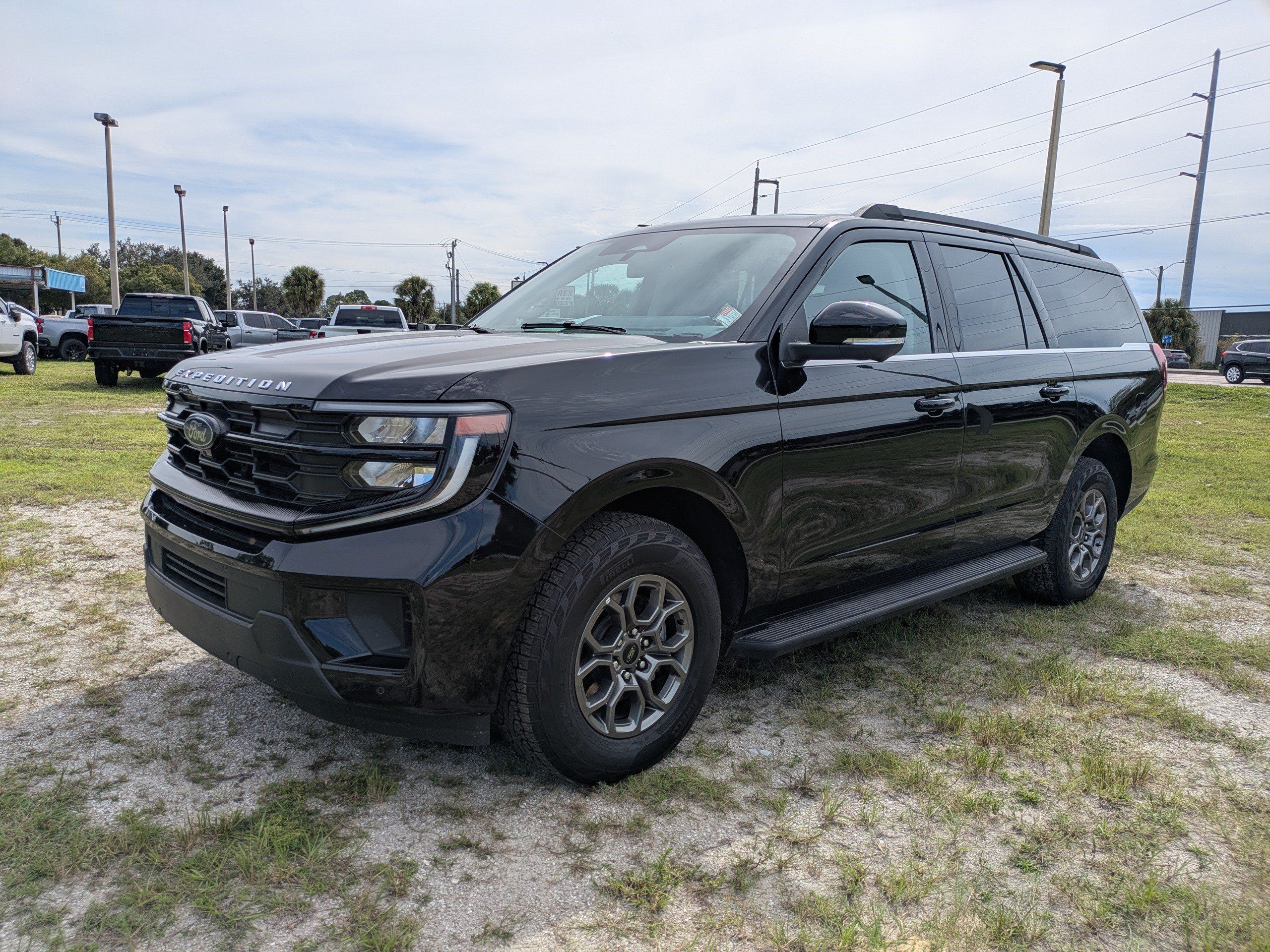 Used 2026 Ford Expedition Max Active RWD image 8