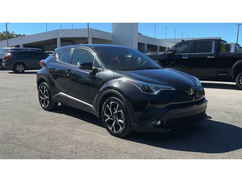 Used 2019 Toyota C-HR Limited image 2