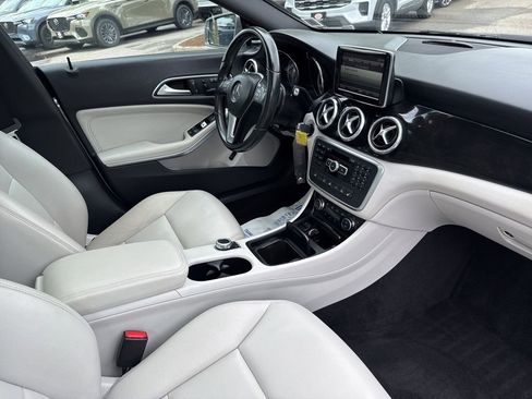 Used 2014 Mercedes-Benz CLA 250 4MATIC image 30