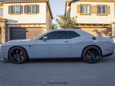 Used 2020 Dodge Challenger SRT Hellcat Redeye image 3