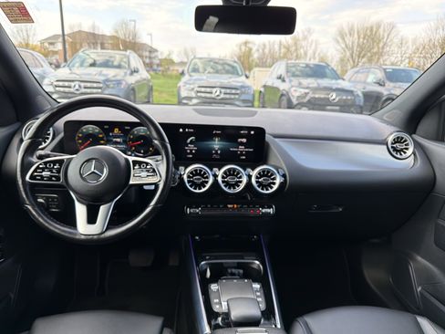 Certified 2022 Mercedes-Benz GLA 250 4MATIC image 11