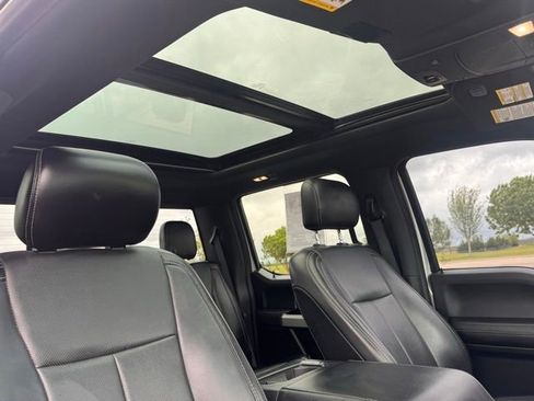 Used 2018 Ford F150 Lariat w/ Equipment Group 502A Luxury AWD/4WD image 29