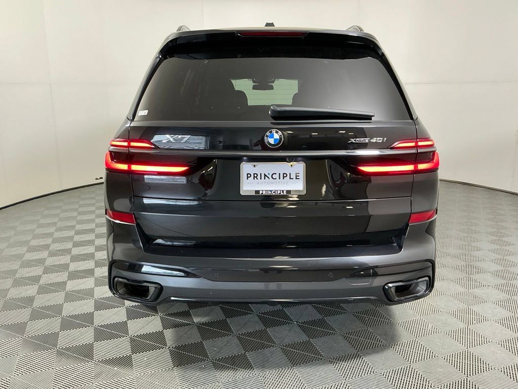 Certified 2024 BMW X7 xDrive40i w/ M Sport Package AWD/4WD image 7