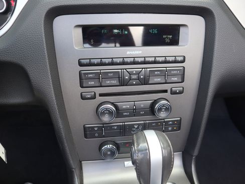 Used 2013 Ford Mustang Premium image 40