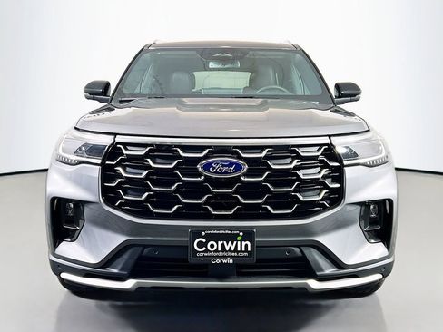 New 2026 Ford Explorer Platinum w/ LUX Leather Package AWD/4WD image 4