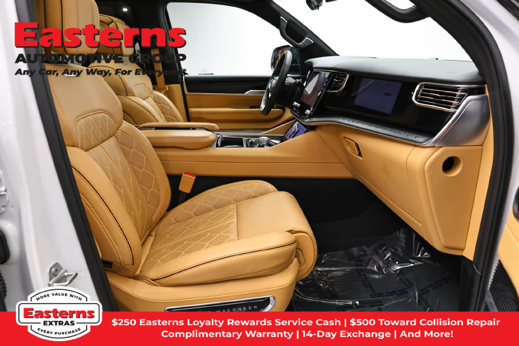 Used 2025 Jeep Grand Wagoneer Series III w/ Rear Seat Video Group 1 AWD/4WD image 28