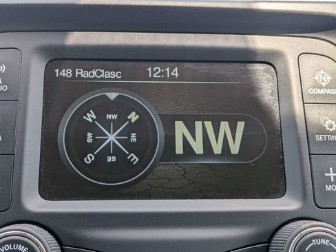 Used 2018 Jeep Cherokee Latitude FWD image 22
