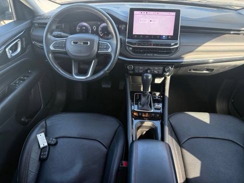 Used 2022 Jeep Compass Trailhawk w/ Trailhawk Elite Group AWD/4WD image 9