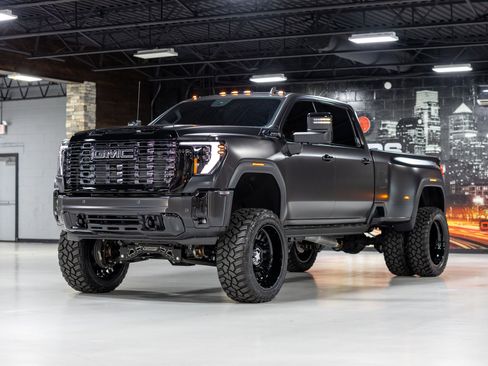 Used 2026 GMC Sierra 3500 Denali Ultimate AWD/4WD image 12