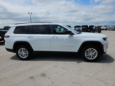 New 2026 Jeep Grand Cherokee L 4WD image 9