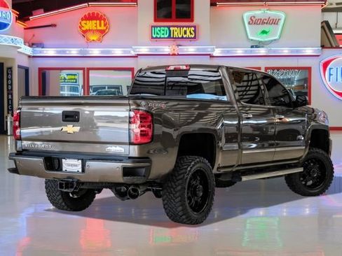 Used 2015 Chevrolet Silverado 2500 High Country w/ Duramax Plus Package image 3