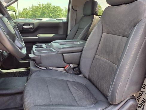 Used 2019 Chevrolet Silverado 1500 W/T w/ WT Convenience Package AWD/4WD image 3