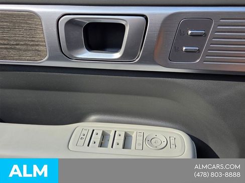 Used 2024 Hyundai Santa Fe Limited AWD/4WD image 32