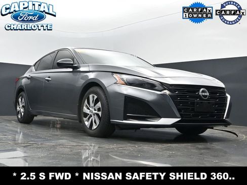 Used 2024 Nissan Altima 2.5 S FWD image 19