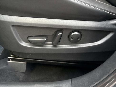 Used 2020 INFINITI QX50 Luxe w/ Navigation Package image 17