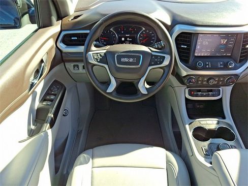 Certified 2023 GMC Acadia SLT image 12