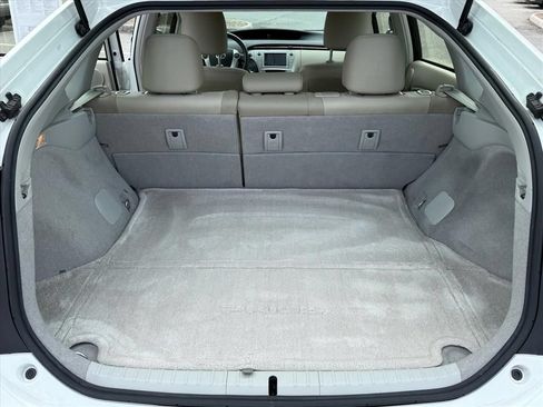Used 2015 Toyota Prius Four w/ Deluxe Solar Roof Package FWD image 15