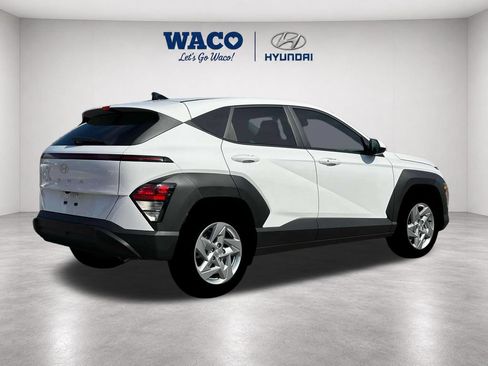 Used 2026 Hyundai Kona SE FWD image 8