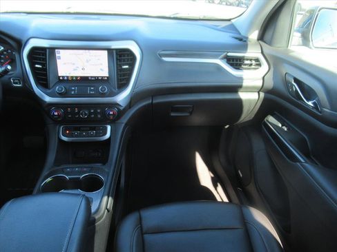 Used 2023 GMC Acadia SLT image 14