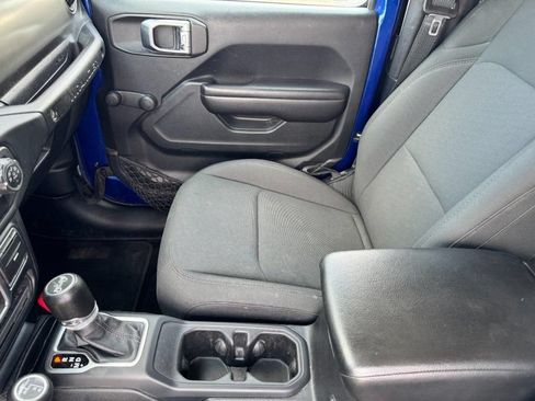 Used 2018 Jeep Wrangler Sport AWD/4WD image 10