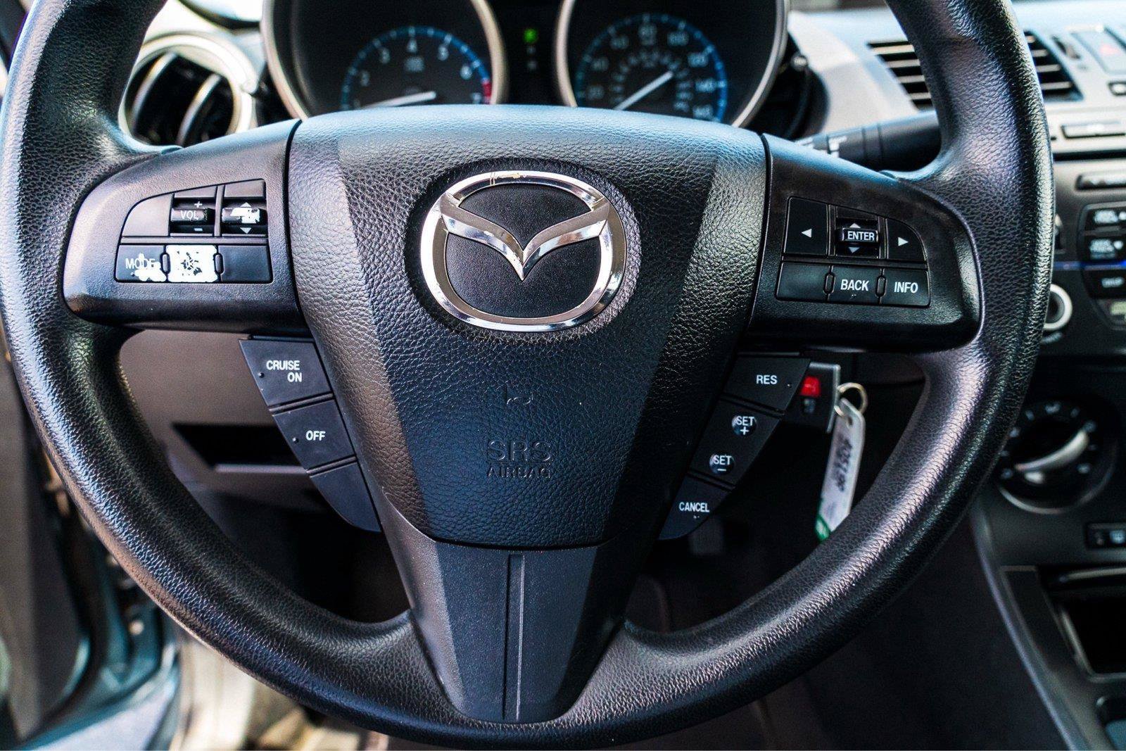 Used 2013 MAZDA MAZDA3 i Sport FWD image 13