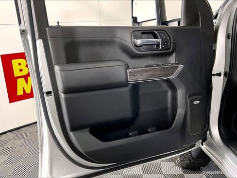 Used 2020 Chevrolet Silverado 2500 LTZ w/ LTZ Plus Package image 20