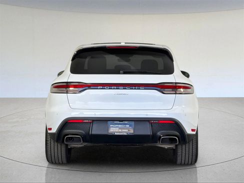 Used 2025 Porsche Macan image 7