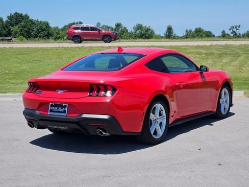Used 2026 Ford Mustang Premium RWD image 7