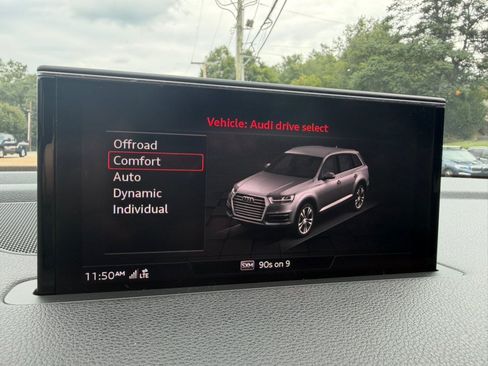 Used 2017 Audi Q7 3.0T Premium AWD/4WD image 35