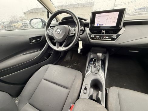 Used 2024 Toyota Corolla LE image 18