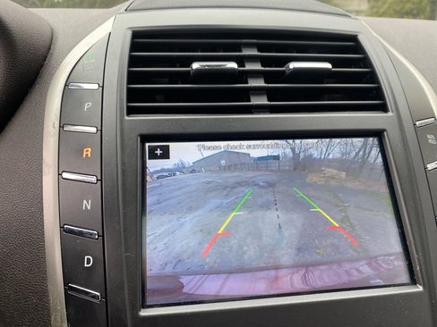 Used 2017 Lincoln MKC Select w/ Select Plus Package image 16