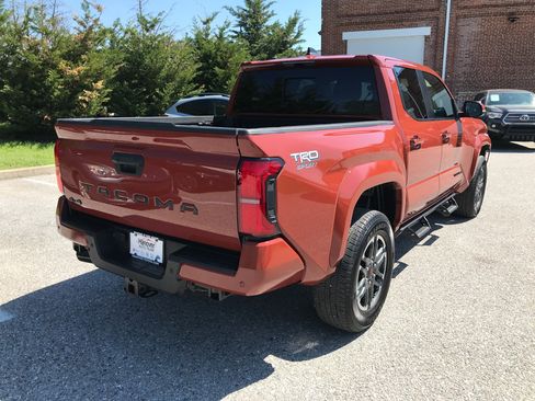 Certified 2025 Toyota Tacoma TRD Sport w/ TRD Sport Upgrade Package image 7