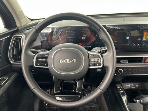 Used 2025 Kia Sorento S AWD/4WD image 10