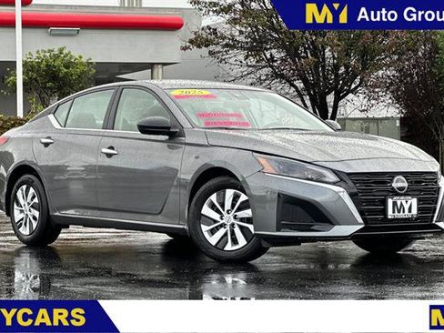 New 2025 Nissan Altima 2.5 S image 1