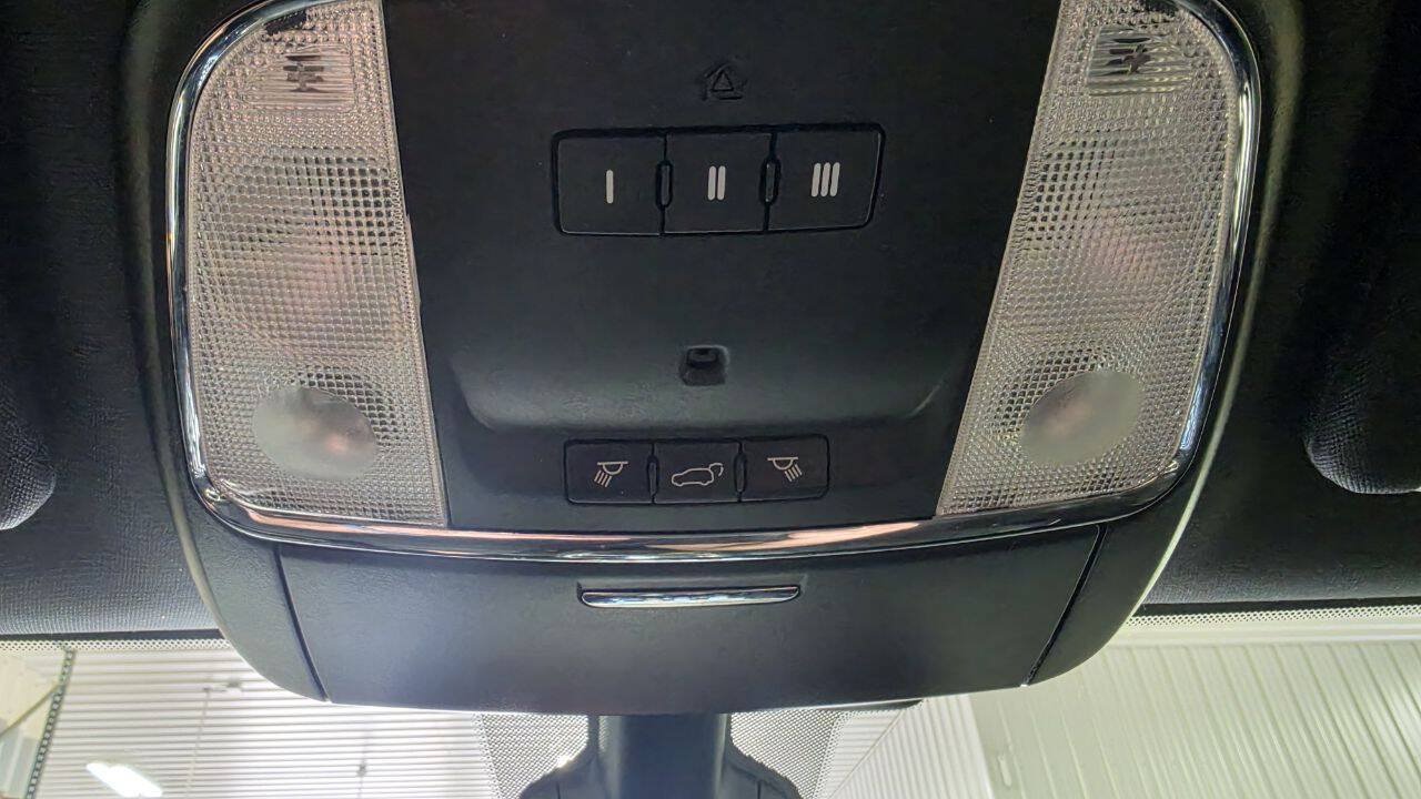 Used 2018 Jeep Grand Cherokee Altitude AWD/4WD image 40