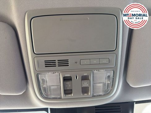 Used 2020 Honda CR-V Touring image 19