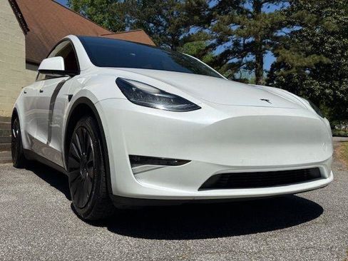 Used 2021 Tesla Model Y Long Range AWD/4WD image 31