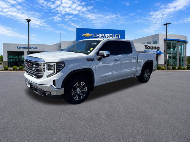 Used 2024 GMC Sierra 1500 SLT AWD/4WD image 3