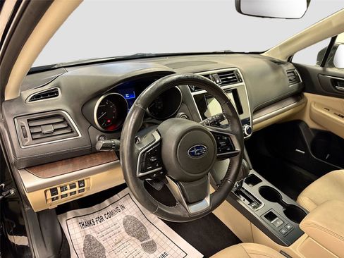 Used 2018 Subaru Outback 3.6R Limited image 9