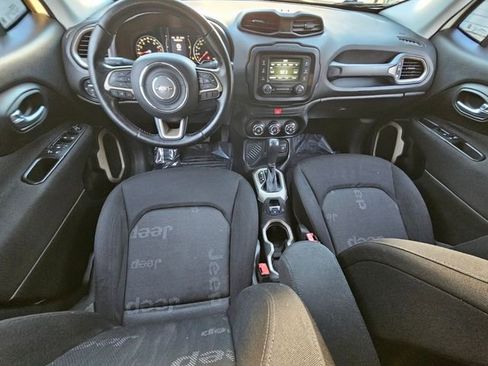 Used 2016 Jeep Renegade Latitude image 13