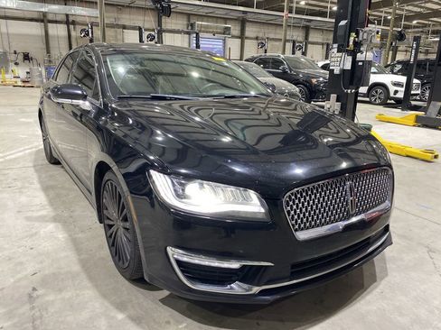 Used 2018 Lincoln MKZ Reserve image 1